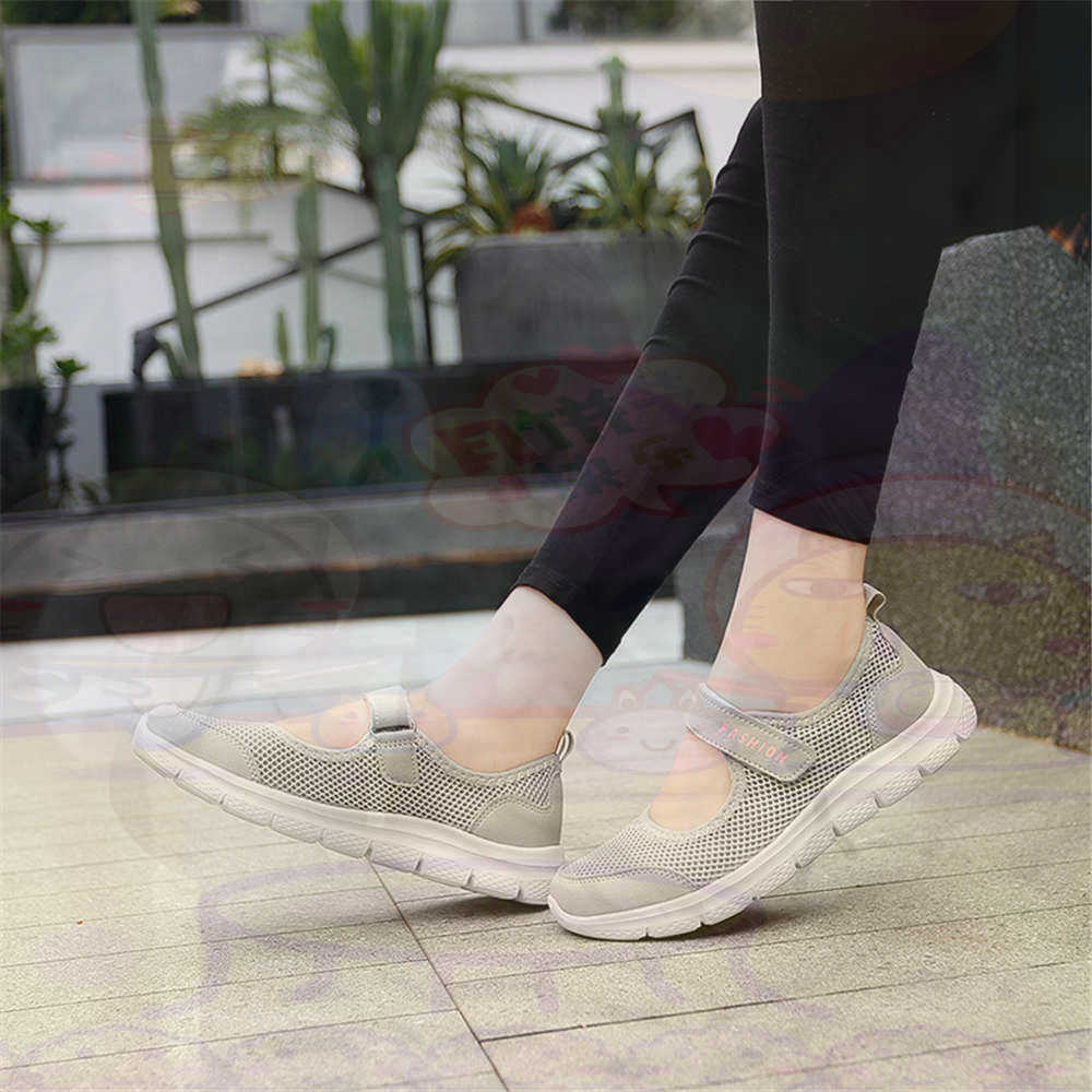 Tech Accessories For College - Sepatu Tenis Wanita Jaring Nomor 40
